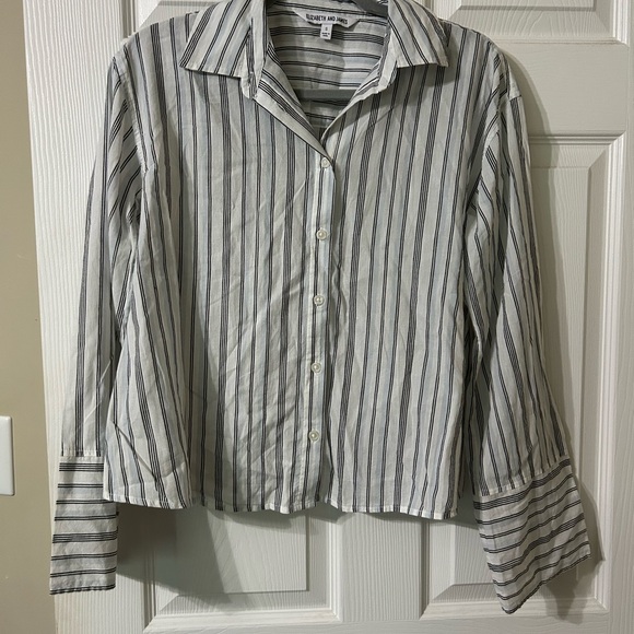 Elizabeth and James Tops - Elizabeth & James Wide Cuff Striped Button Down White Gray Striped Shirt Large